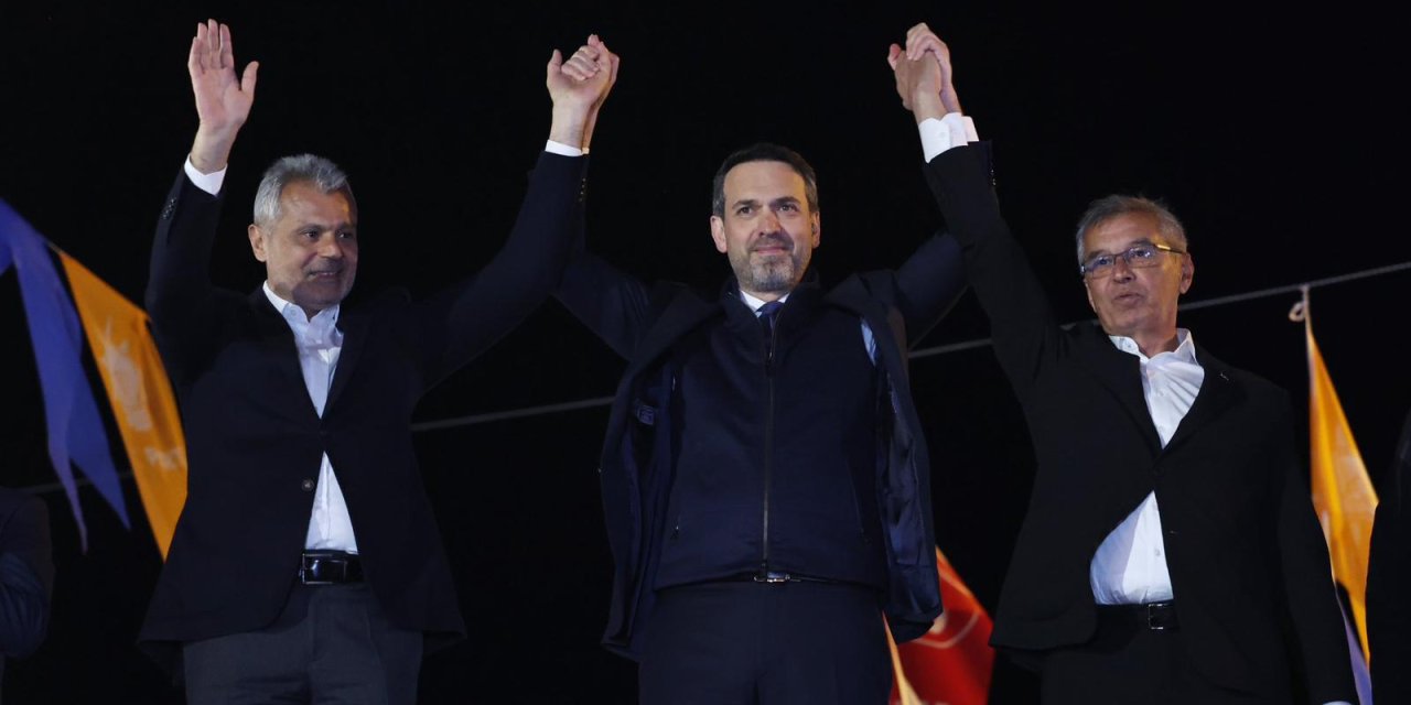 Bakan Bayraktar: Mehmet Öntürk'e Yetkiyi Vererek Hatay'ımızın Kalkınmasını Sağlayacağız