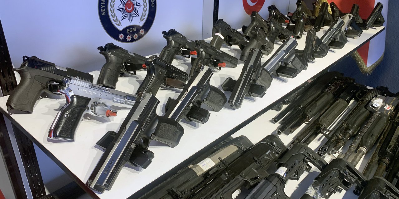 Adana’da Ruhsatsız Silah Bulunduranlar Tutuklandı; Cinayet Oranı Yüzde 70,2 Düştü