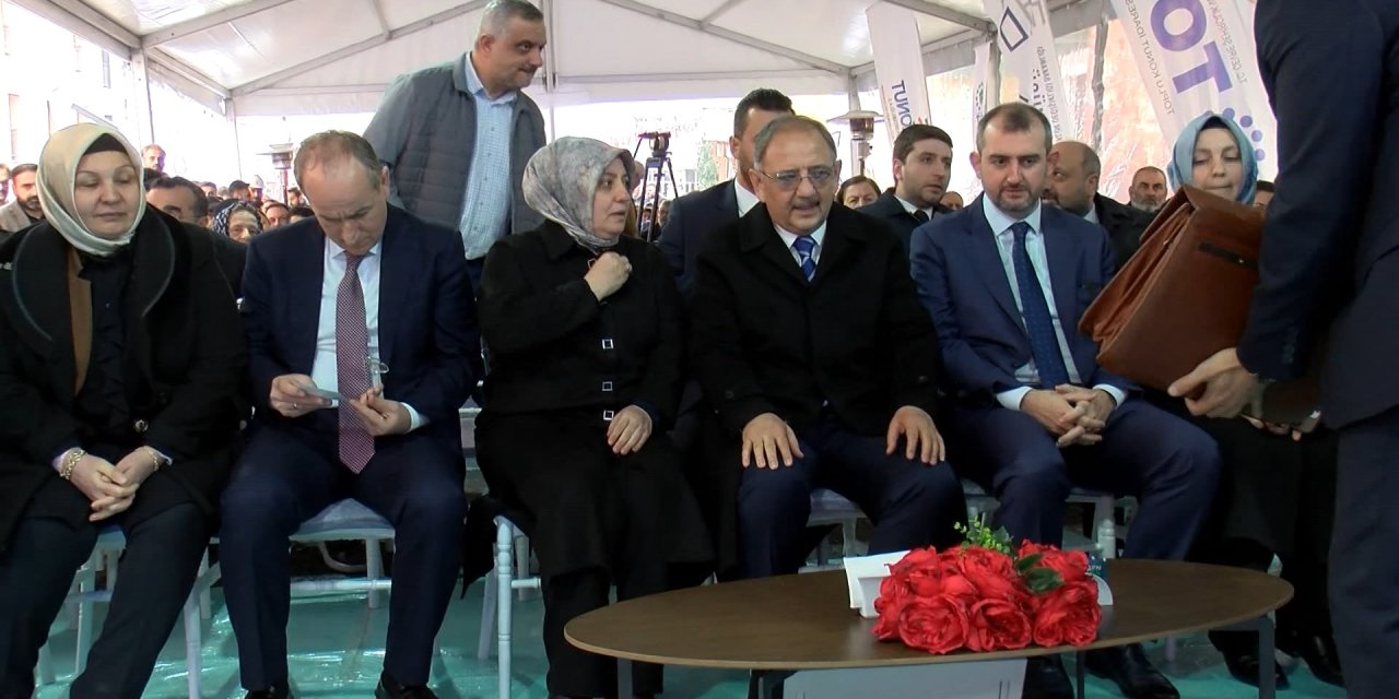 İstanbul - Bakan Özhaseki: Rantsal Dönüşüm Yapanın Allah Cezasını Versin