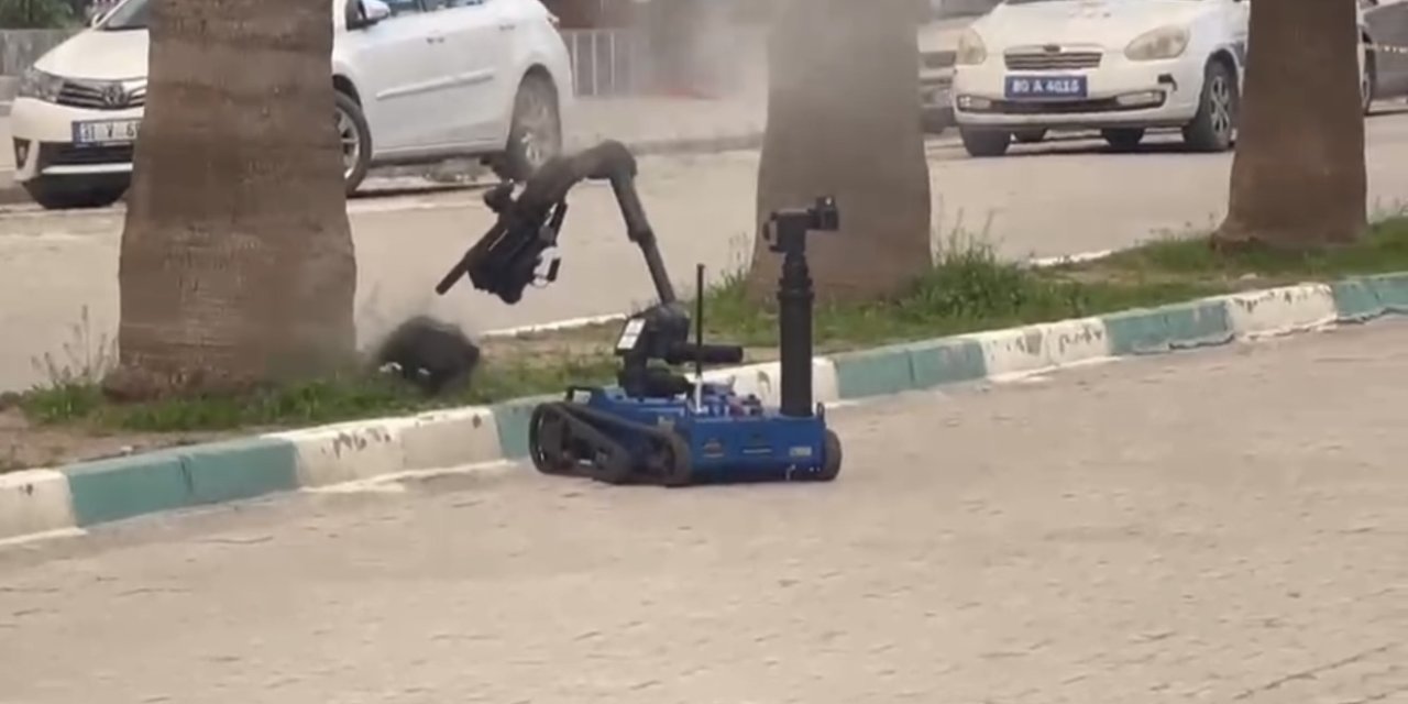 Osmaniye'de Refüje Bırakılan Çanta, Bomba Paniğine Neden Oldu