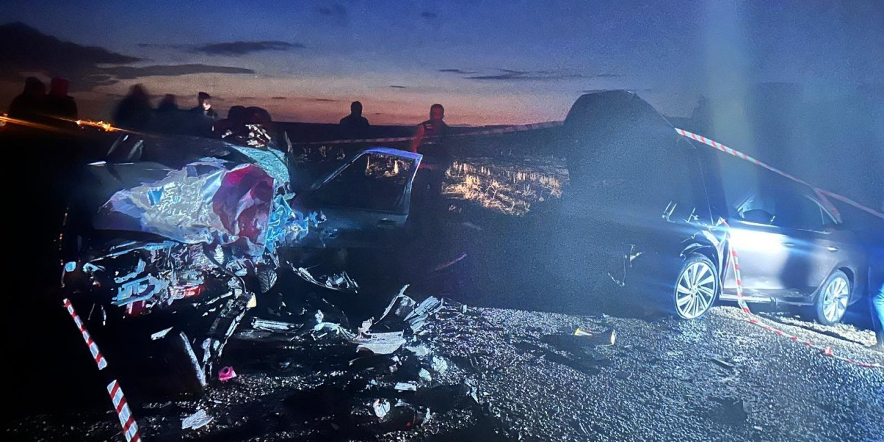 Aksaray’da 2 Otomobil Çarpıştı: 1 Ölü, 5 Yaralı