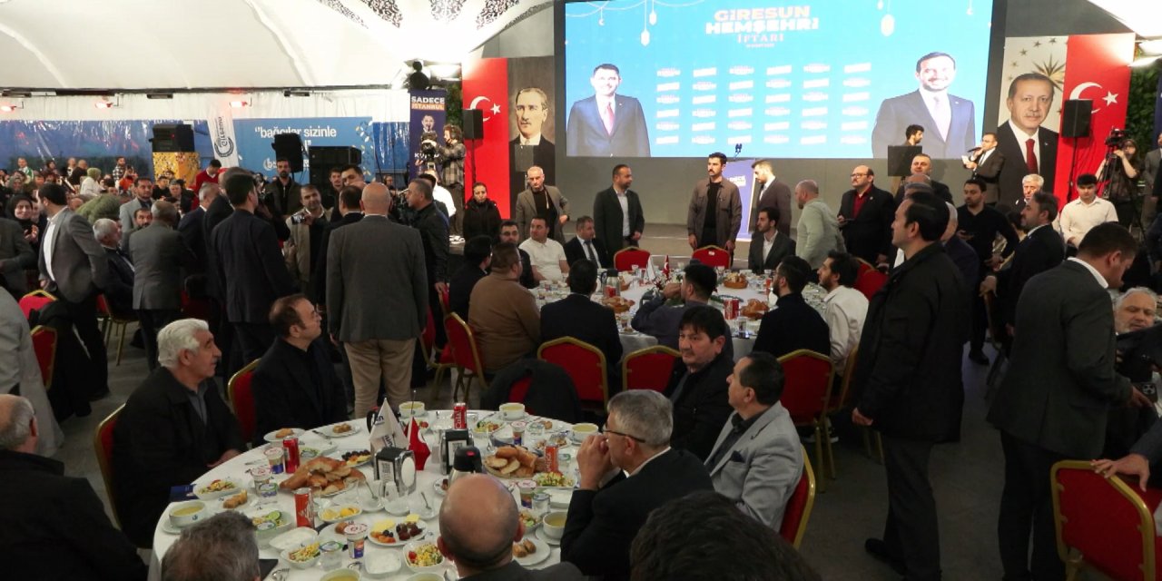 İstanbul-bakan Kacır: Milletimiz Afetlerde Tatile Gidenleri Uzun Bir Tatile Göndermeye Hazırlanıyor