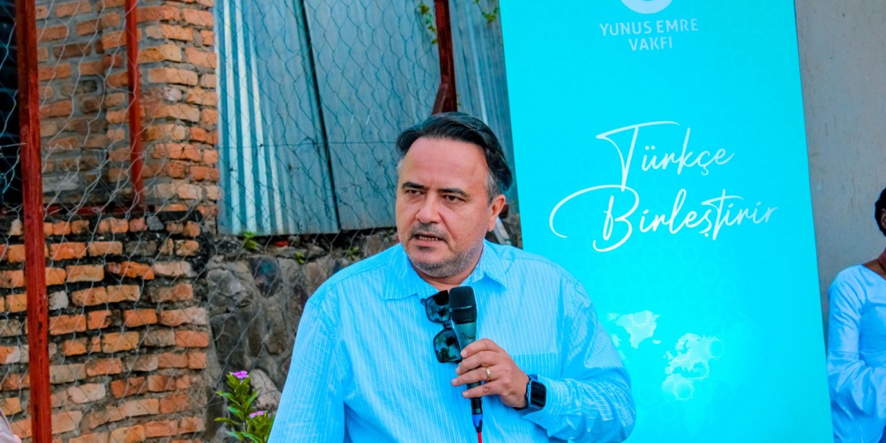 Yunus Emre Enstitüsü, Ruanda’da Ebru Atölyesi Etkinliği Düzenledi