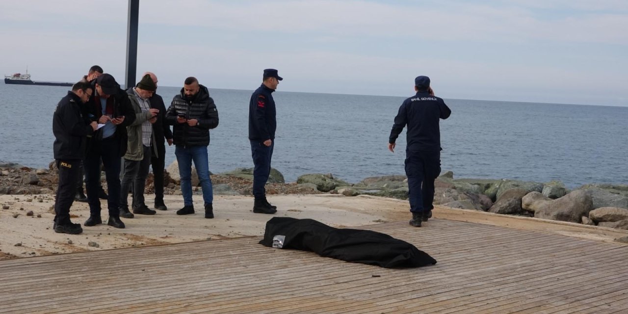 Trabzon Sahilinde Rezzan'ın Cansız Bedeni Bulundu