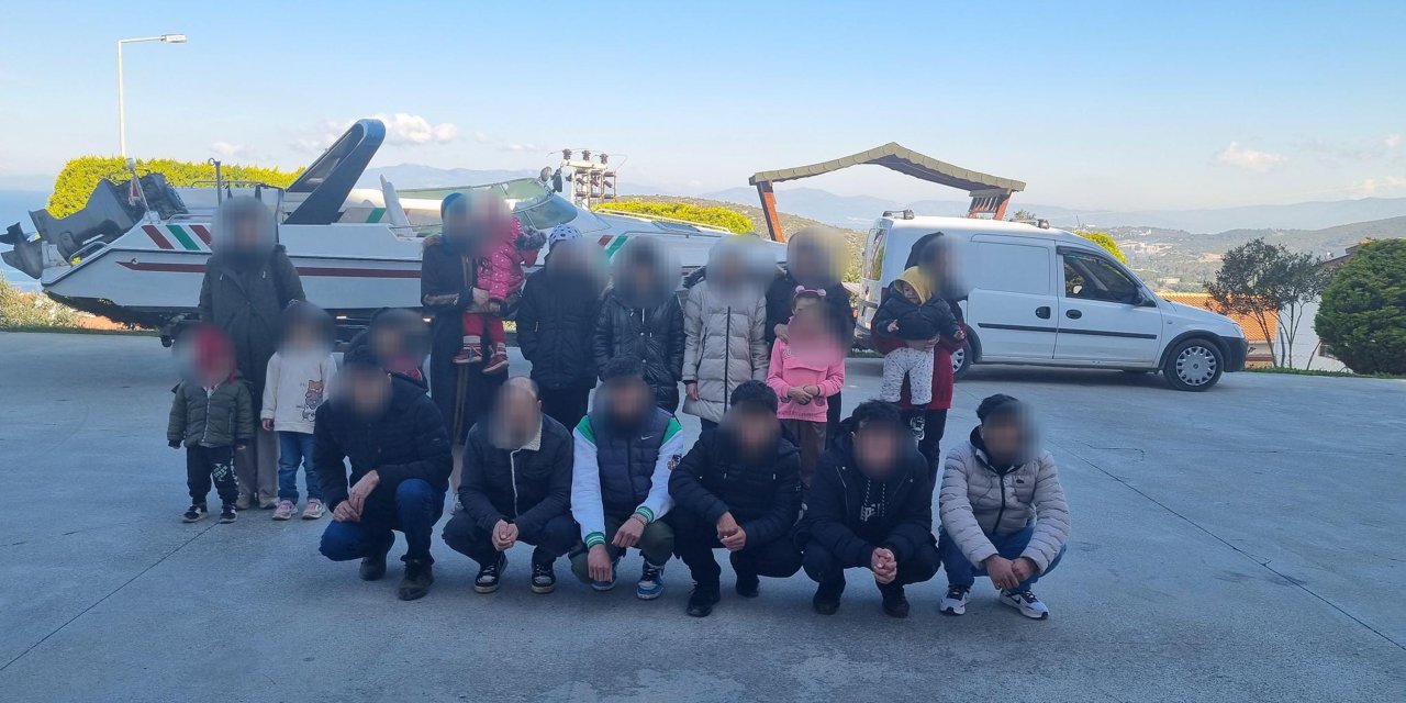 Kuşadası'nda 24 Kaçak Göçmen İle 8 Organizatör Yakalandı