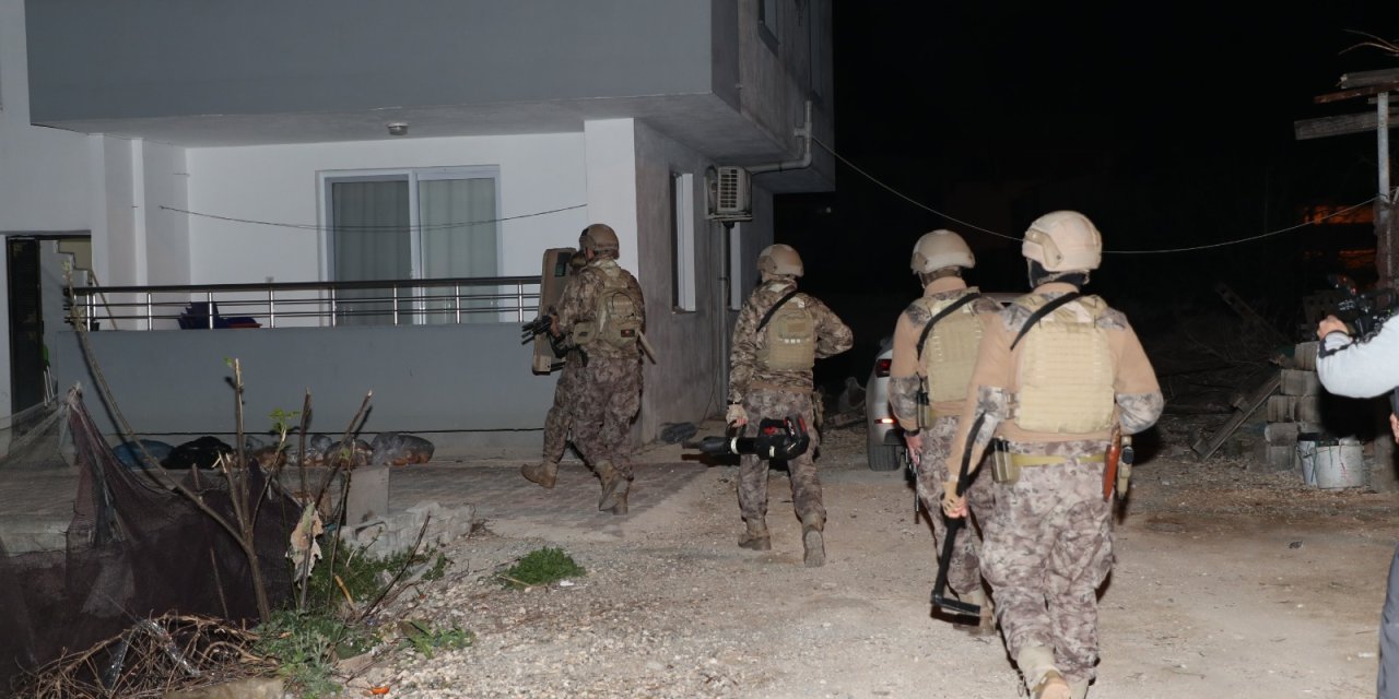 Mersin'de Pkk/kck Operasyonu: 11 Gözaltı