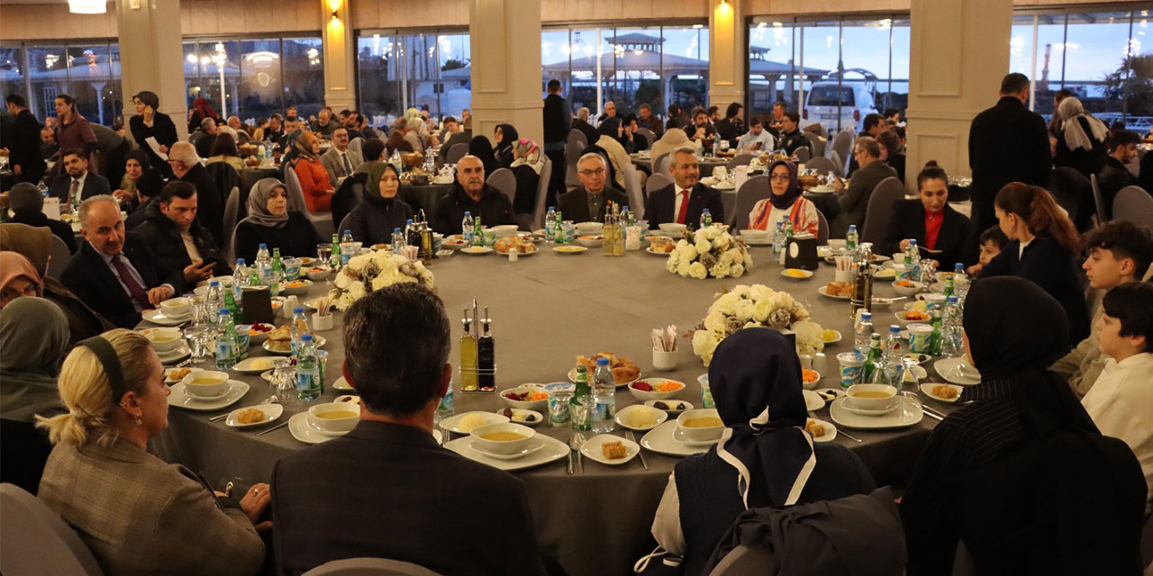 Rize Valisi İhsan Selim Baydaş Şehit Aileleri ile Bir Araya Geldi