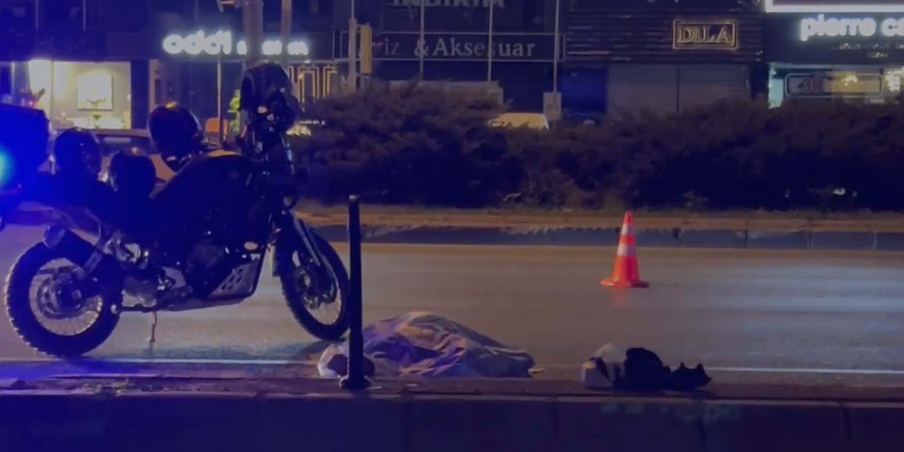 İzmir’de Yolun Karşısına Geçen Çifti Kaza Ayırdı: 1 Ölü, 1 Yaralı