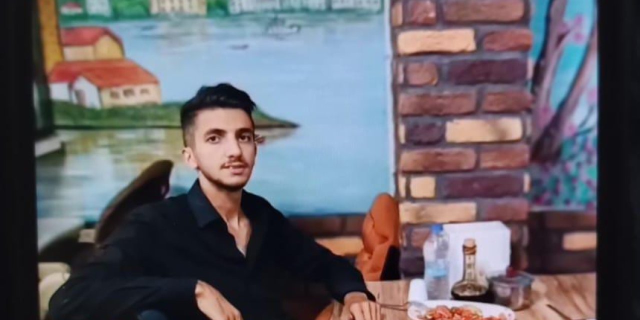 Birlikte Yaşadığı Kadını Ve Yanındakini Öldürüp, Lokantada 'Aslan Gibi Yaşadım, Paşalar Gibi De Yatacam' Paylaşımı Yapmış