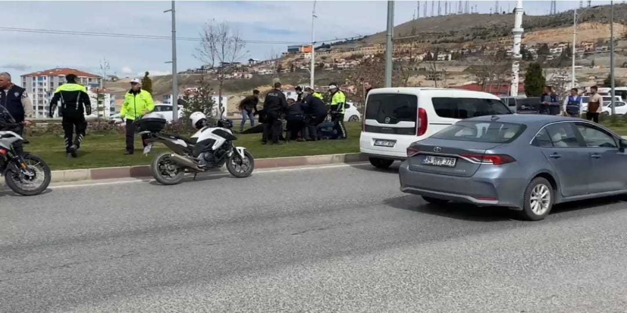 Malatya'da Kaza Sonrası Yaralı Yakınları Sürücü Ve Polise Saldırdı; 3 Gözaltı