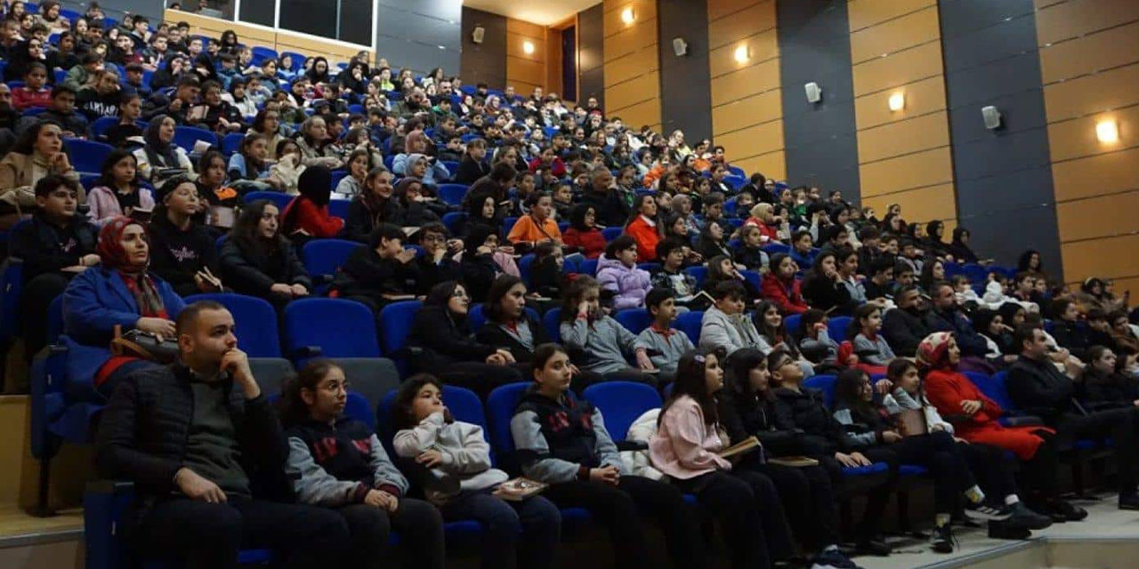 Rize'de Kitap Okuma Projesi: Söğüdün Son Yaprağı Çanakkale