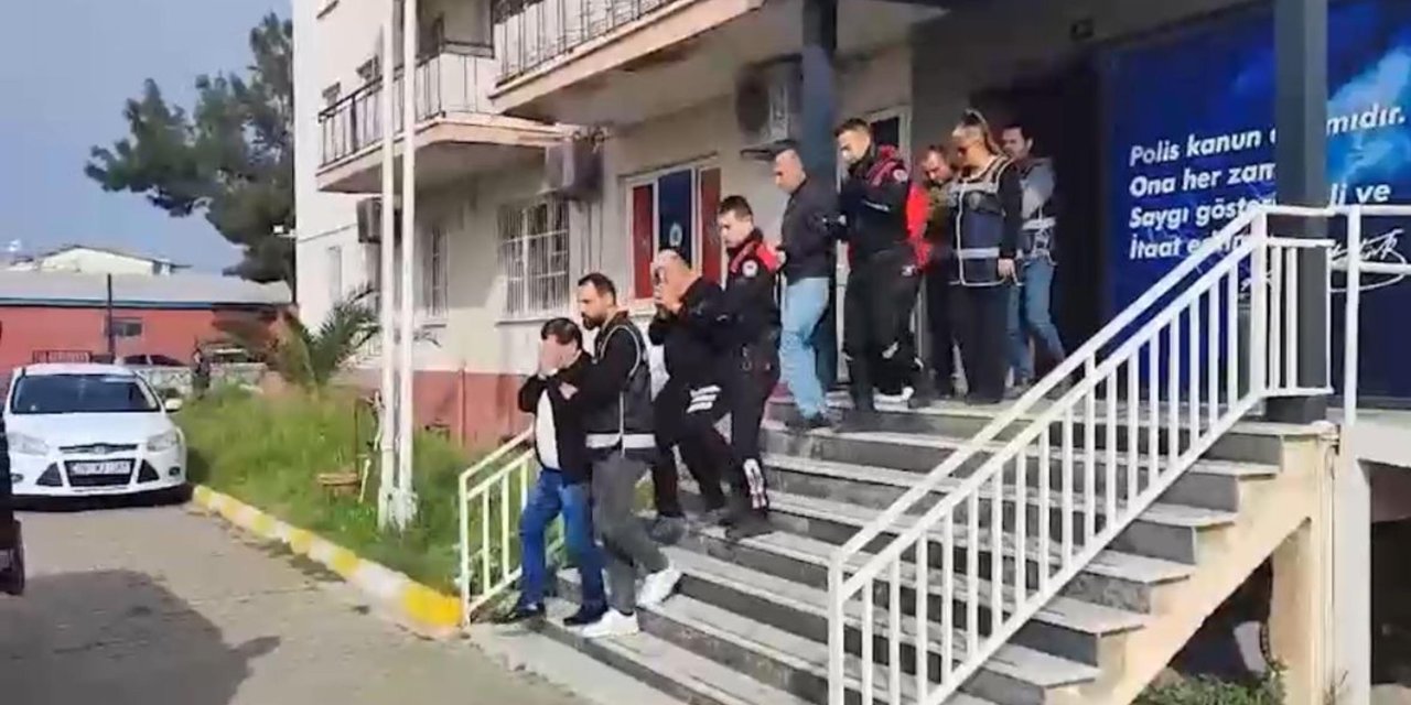 Fuhuş Operasyonunda 4 Tutuklama; Yakalanmamak İçin 'Limon' Parolasıyla Haberleşmişler