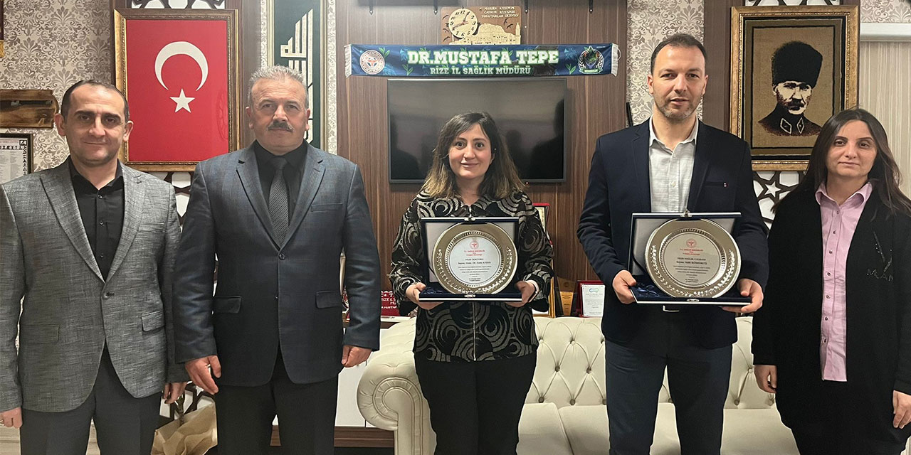 Rize’de yılın doktoru ve sağlık çalışanı ödüllerini aldı