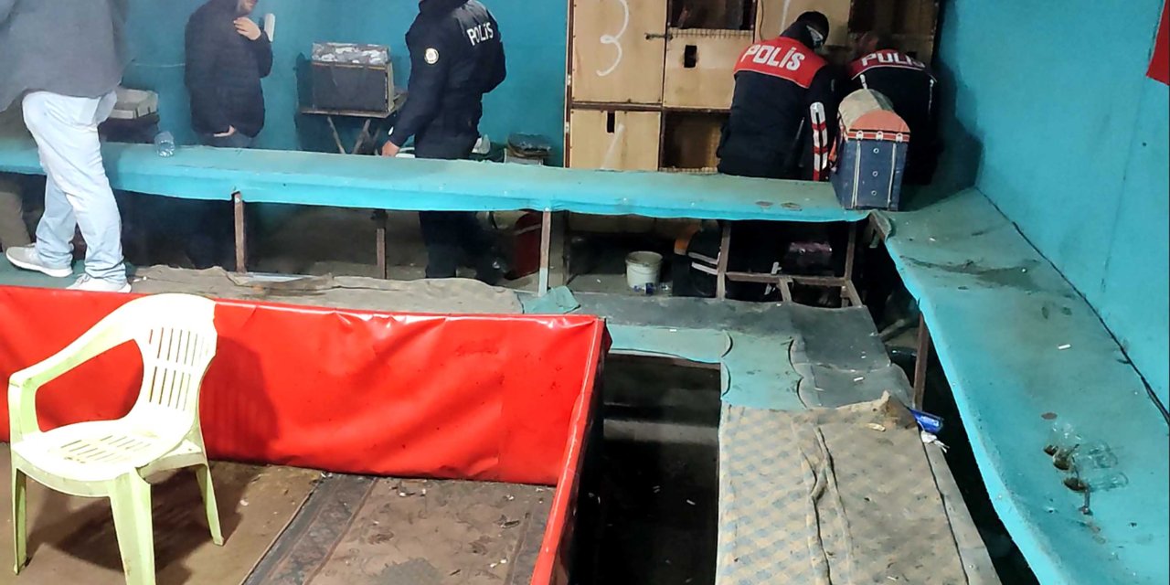 Horoz Dövüşü Üzerinden Bahis Oynayan 94 Kişiye 603 Bin Lira Ceza