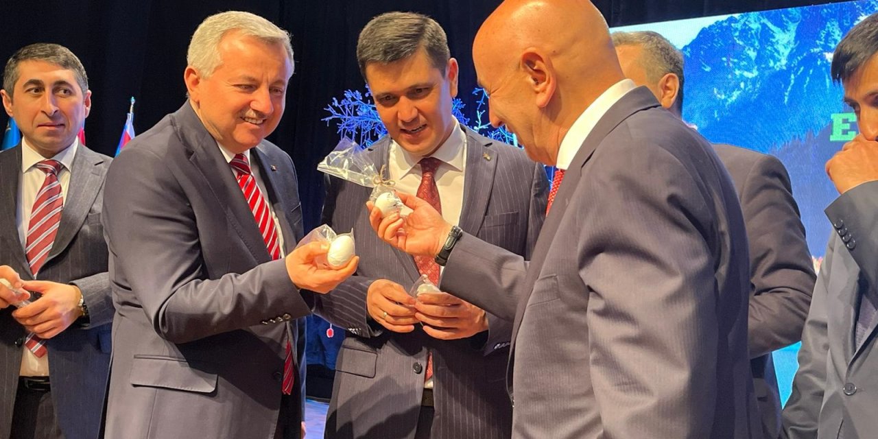 Turgut Altınok: Nevruz Ateşi, Sevginin Hakim Olduğu Bir Yıla Vesile Olsun