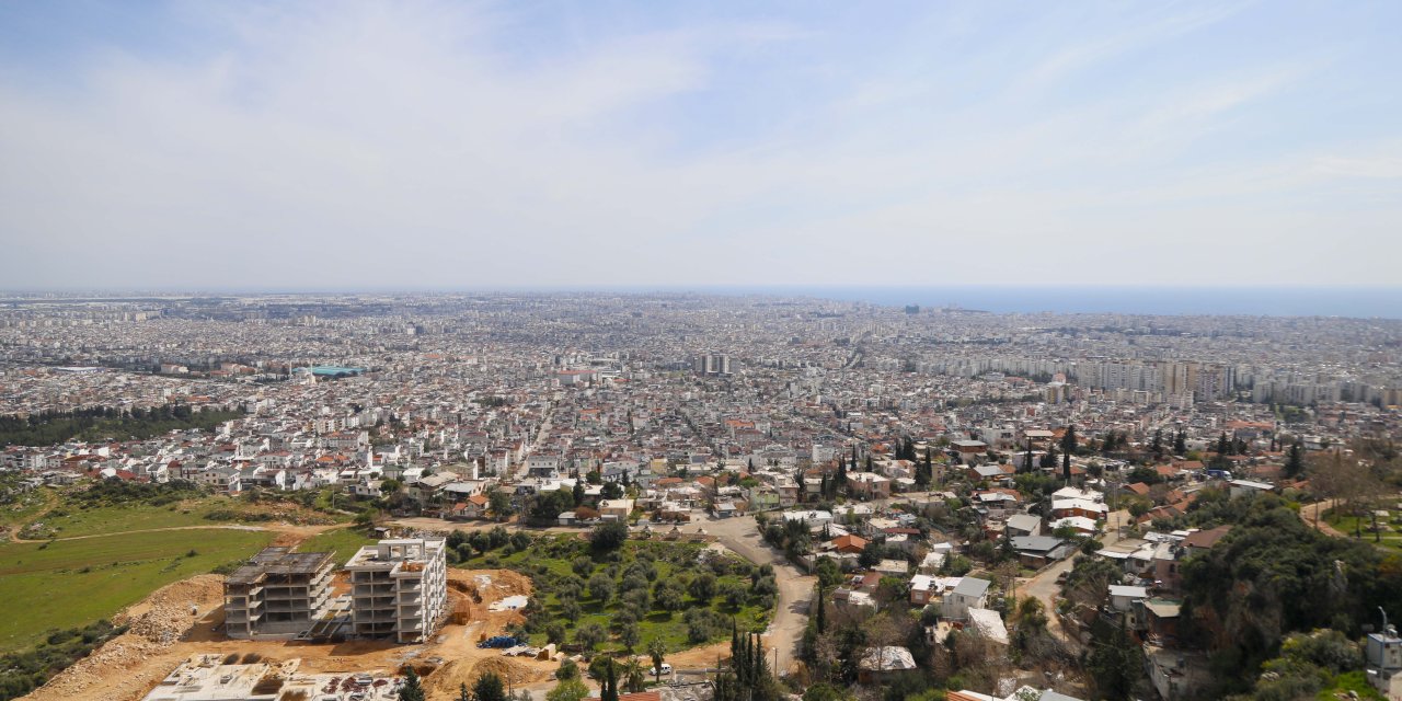 Antalya'da Günlüğü 3 Bin Liraya İnşaat İşçisi Bulunamıyor