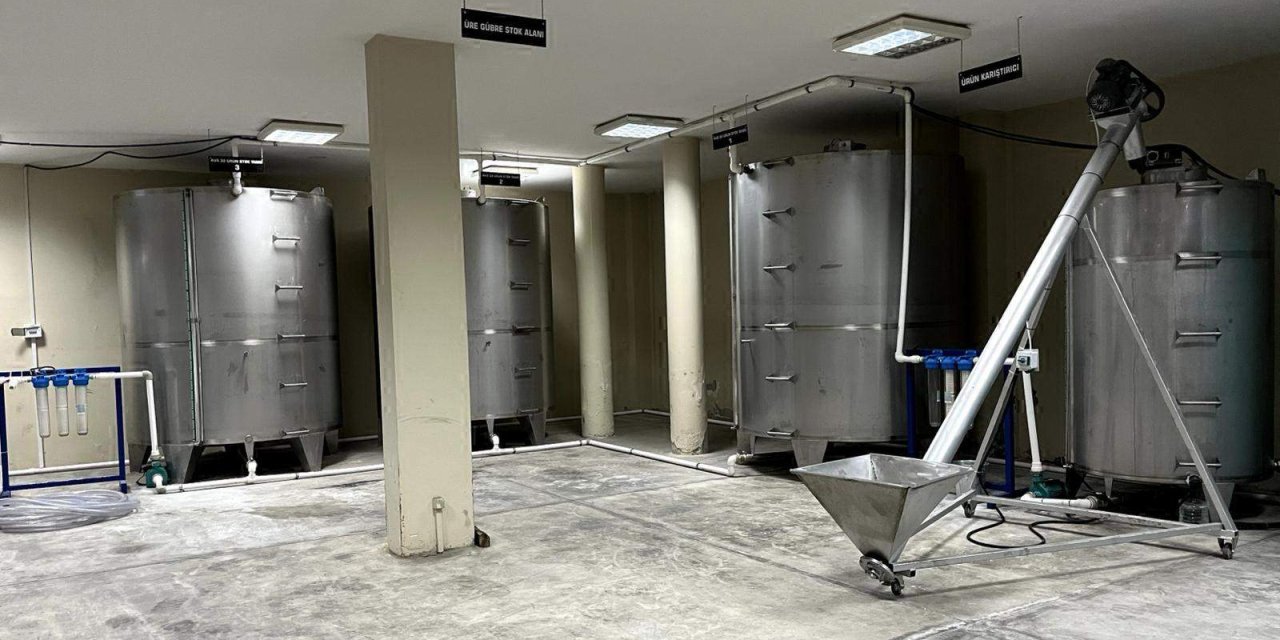 İş Yerine Baskında Kaçak Üretim 20 Ton Etil Alkol Ele Geçirildi