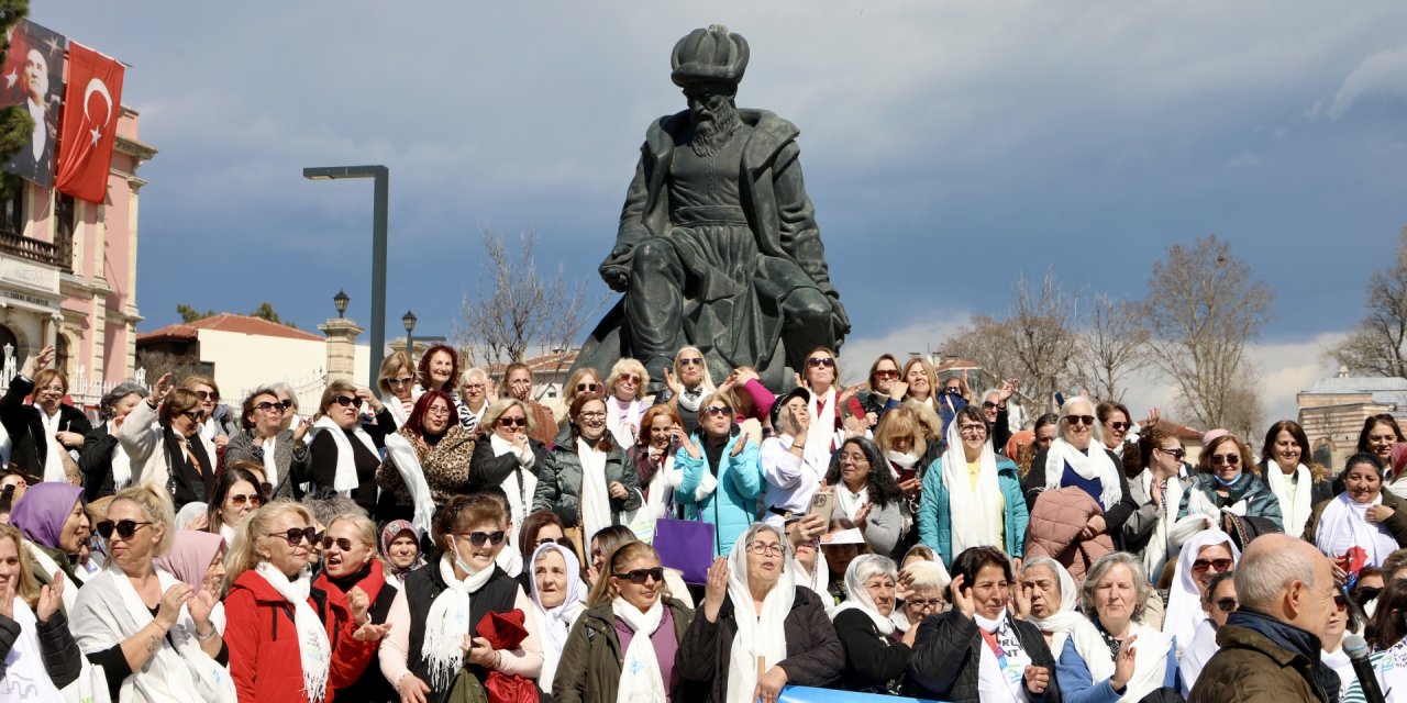 Büyükçekmece'deki Kadınlar Edirne Ramazan Gezisi’nde Buluştu