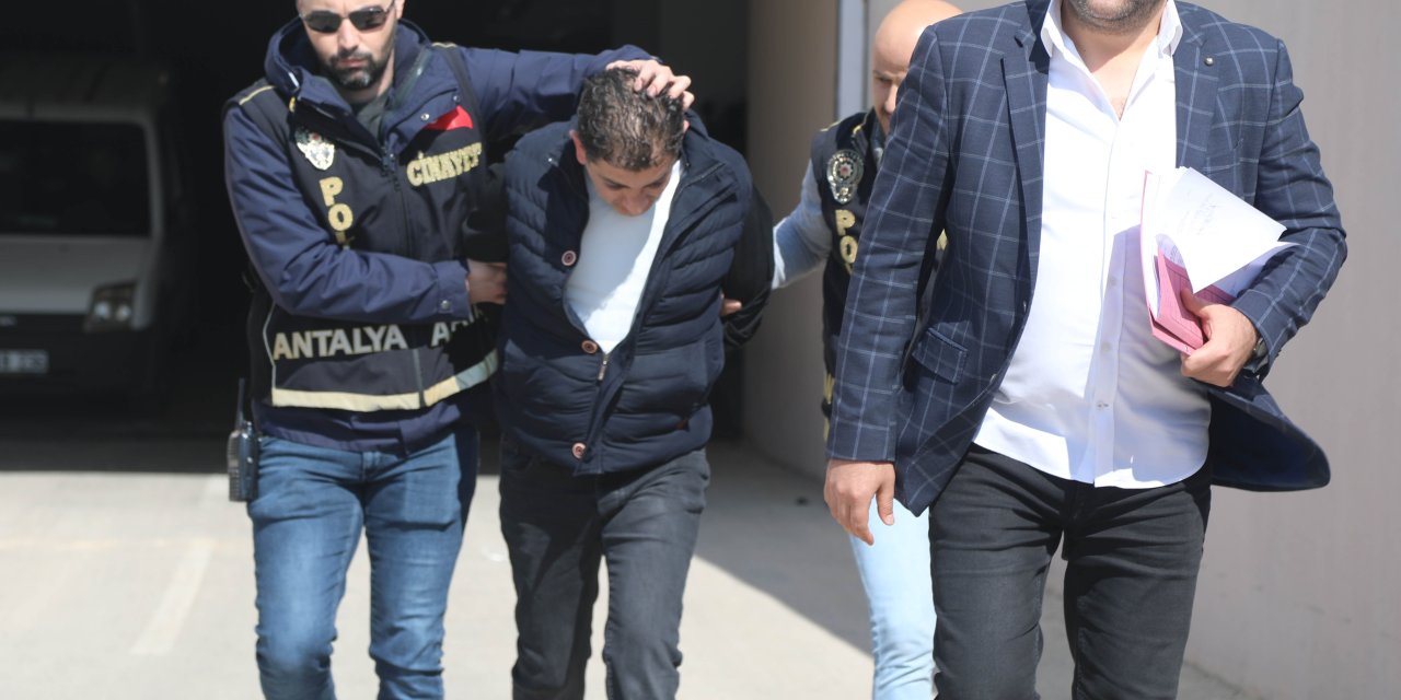 'Siyasi Parti Broşürü' Kavgasında 1 Kişiyi Öldüren İş Yeri Sahibi: Canımı Kurtardım