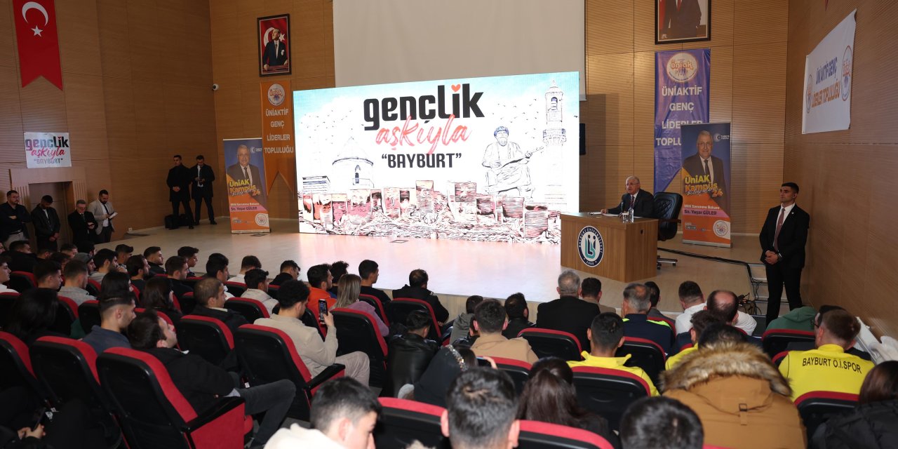Bakan Güler, Üniversite Öğrencileriyle Buluştu