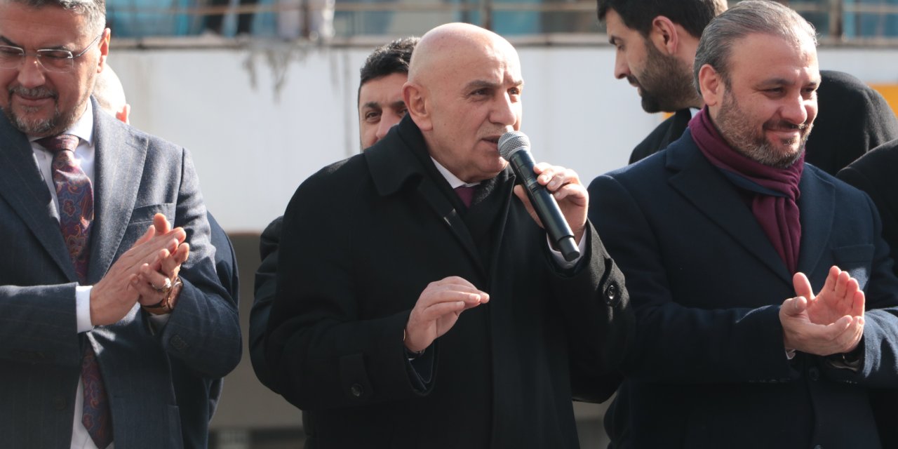 Turgut Altınok: 100 Tane Söz Vermiş, 90'ını Tutmamış