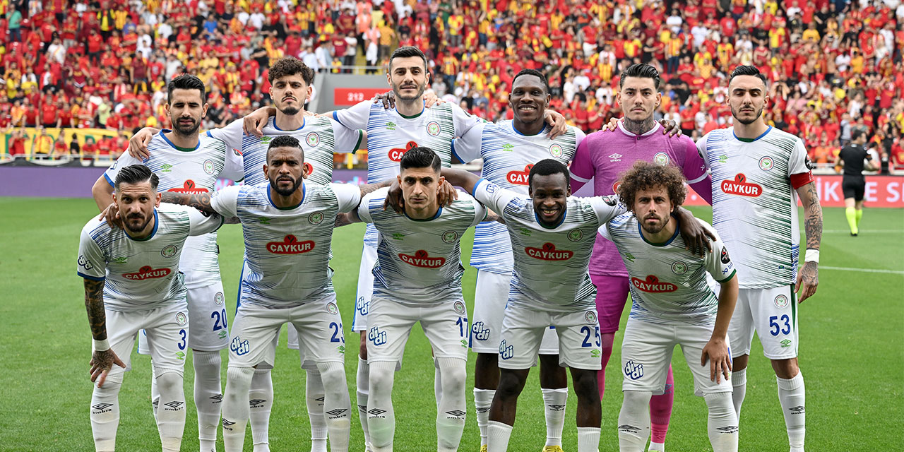 Çaykur Rizespor Ulusal Lisansı alan kulüpler arasında yer aldı