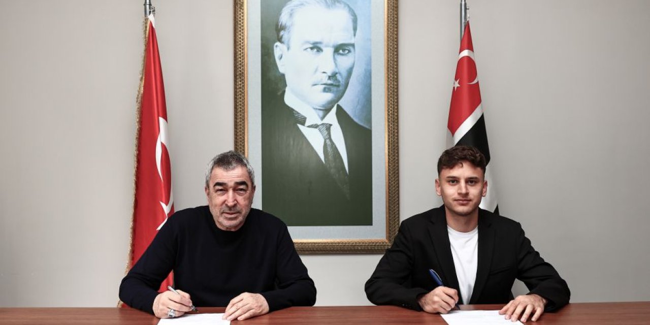 Beşiktaş, Fahri Kerem Ay İle Profesyonel Sözleşme İmzaladı