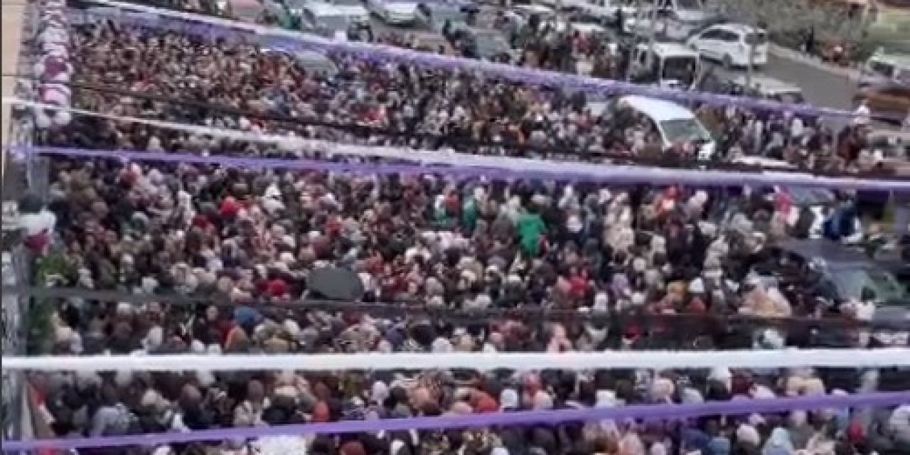 Batman'da Çeyiz Evi Açılışına 'İndirim' İzdihamı Engeli