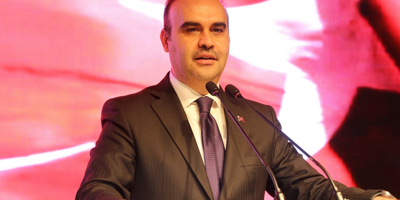 Bakan Kacır: İlk Milli Haberleşme Uydumuz Türksat 6-a'yı Uzaya Göndermeye Hazırlanıyoruz (2)