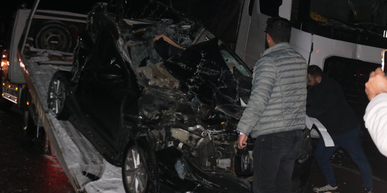 Nevşehir'de Buzlanan Yolda 14 Araç Birbirine Girdi: 7 Yaralı