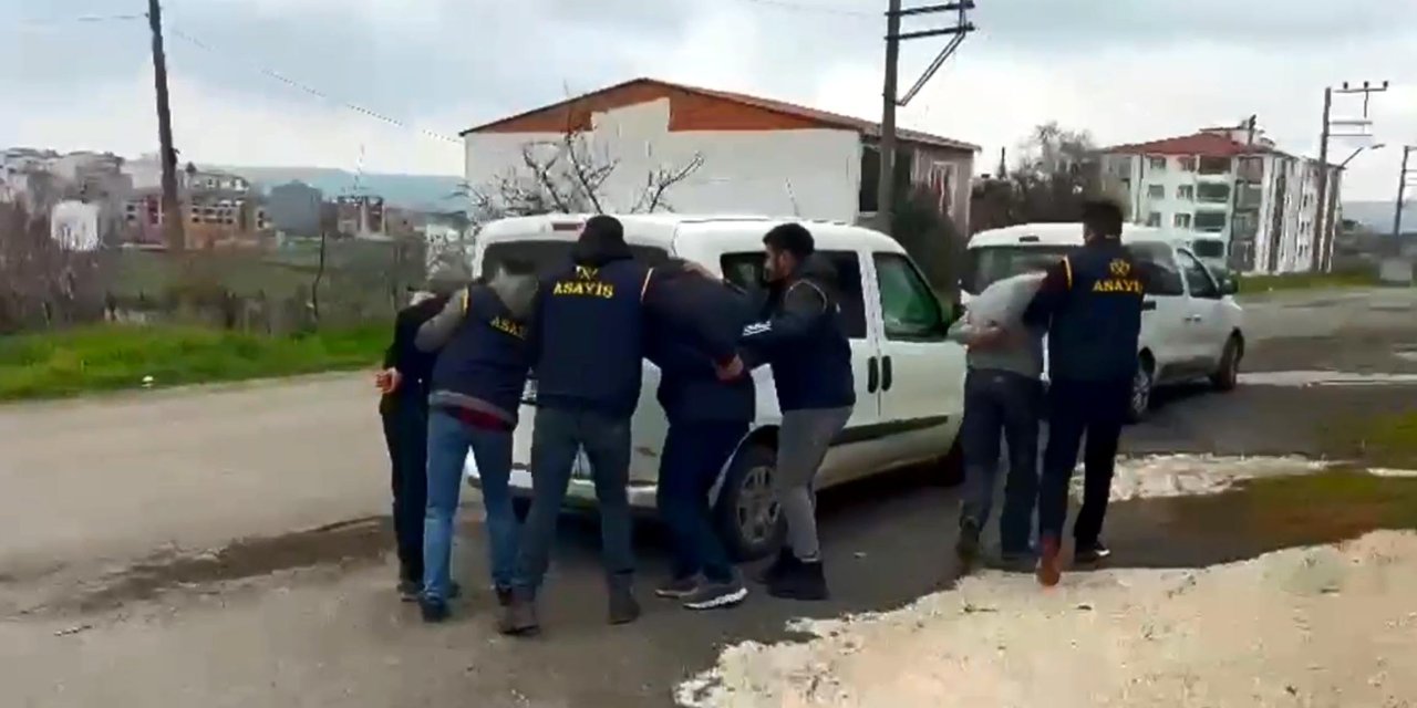 Tekirdağ’da Kaçak Sigara Operasyonu: 4 Gözaltı