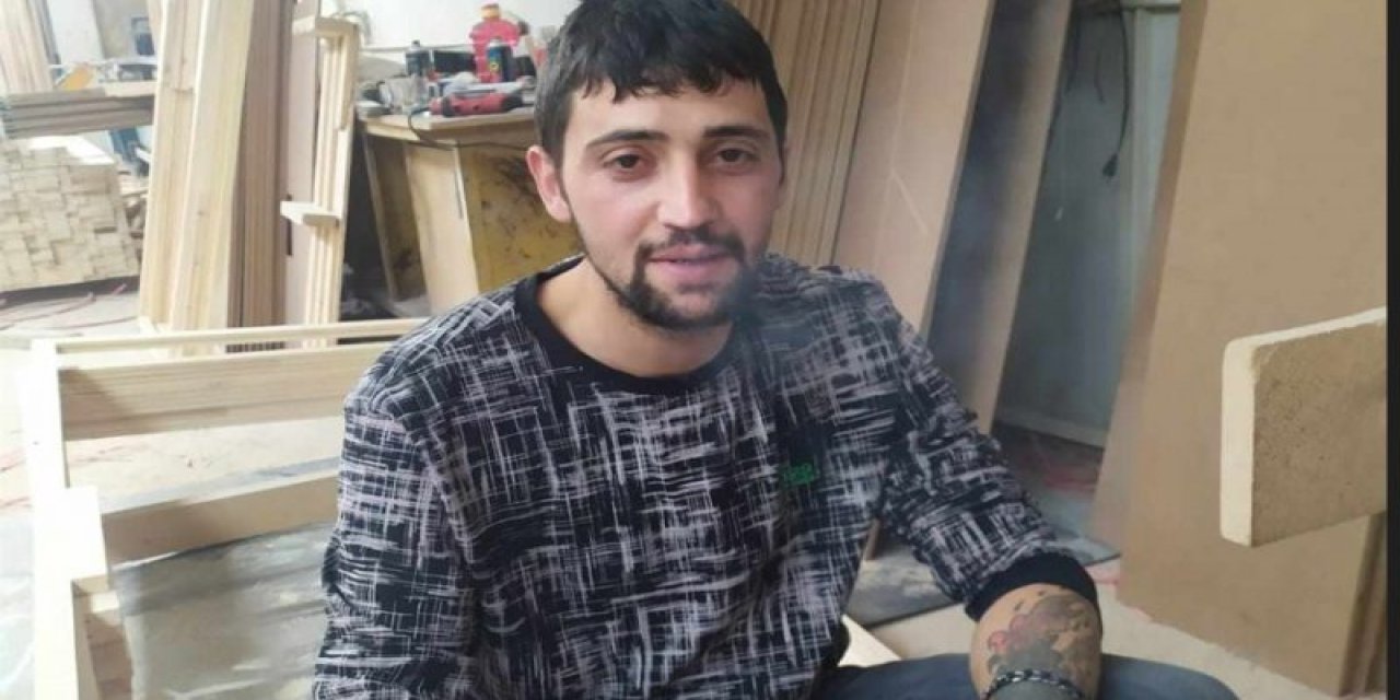 İkizler, Kendilerine Taşla Saldıran Amcalarını Bıçakla Öldürdü