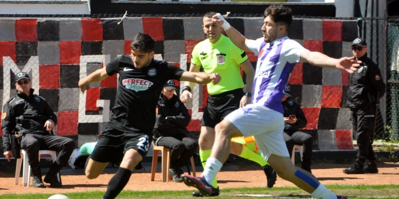 Nazilli Belediyespor - Afyonspor: 0-0