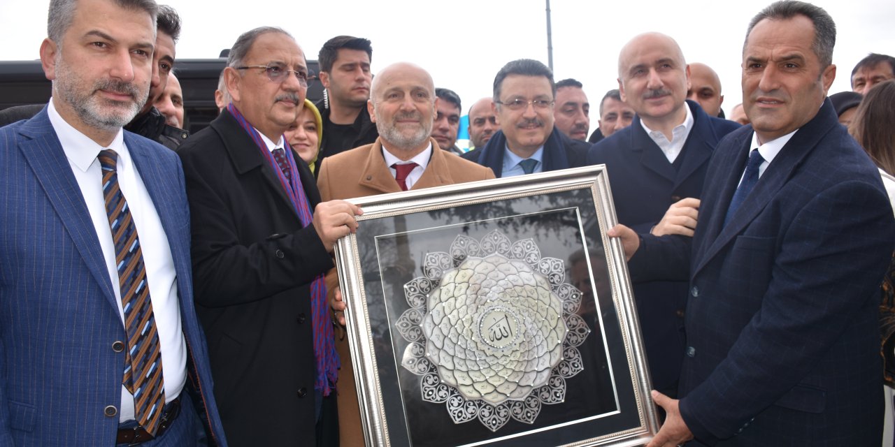 Bakan Özhaseki: Asrın Felaketini Asrın Dönemi Sıfatına Döndürdük