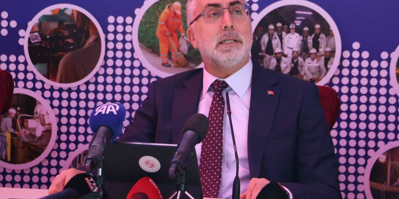 Bakan Işıkhan: Bu Yüzyılı, Emeğin, Üretimin, Çalışmanın Yüzyılı Yapacağız