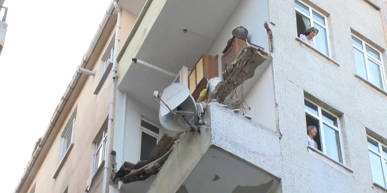 İstanbul- Güngören'de Balkonda Çökme Meydana Geldi, Bina Sakinleri Tahliye Edildi