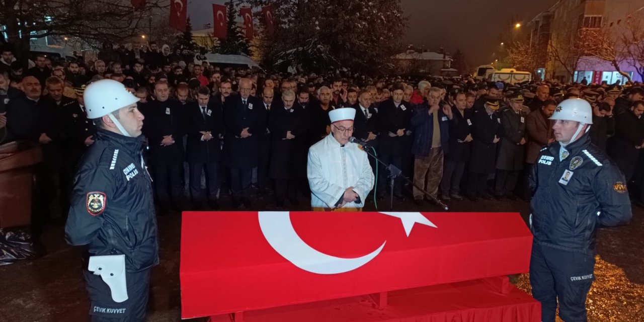 Şehit Polis Memuru Furkan Bor’un Babaevinde Yas Var (2)