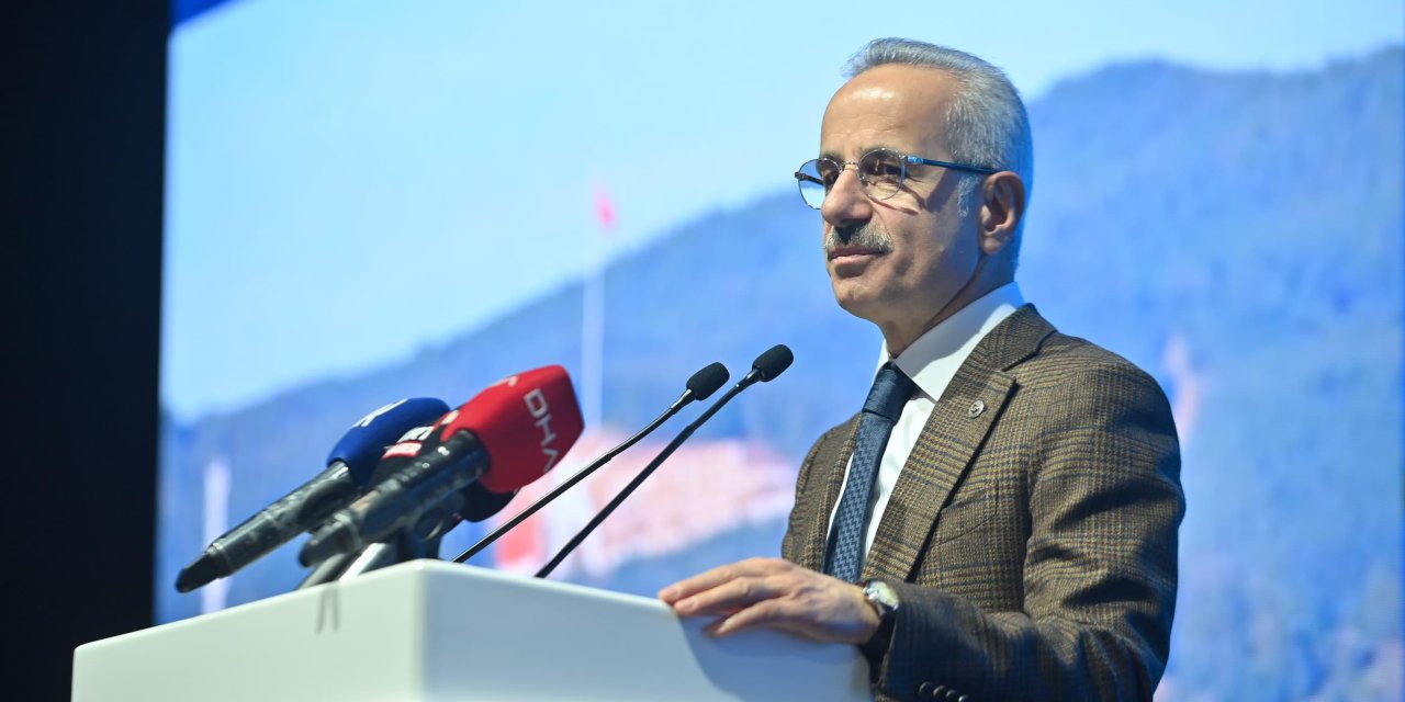 Bakan Uraloğlu: Türkiye, Fiber Altyapıda Avurpa'da 2'nci Sırada