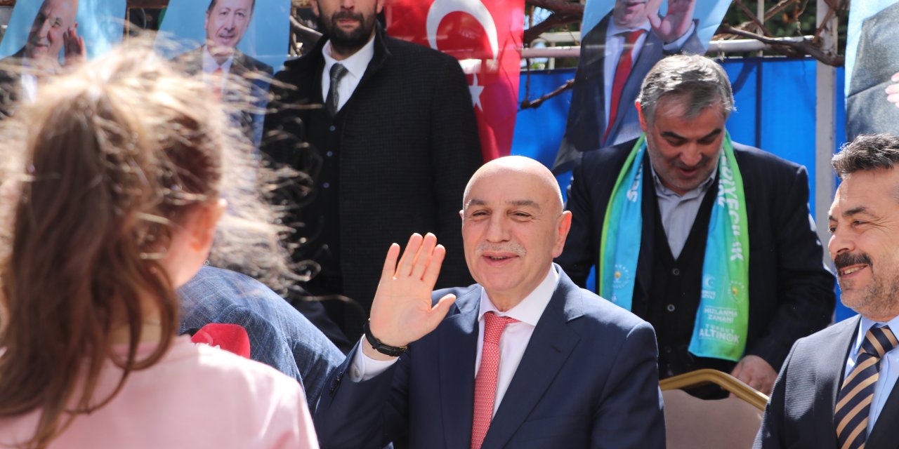 Turgut Altınok: Bizim Yaptığımız Eserlere Yavaş'ın Hayalleri Yetişmez