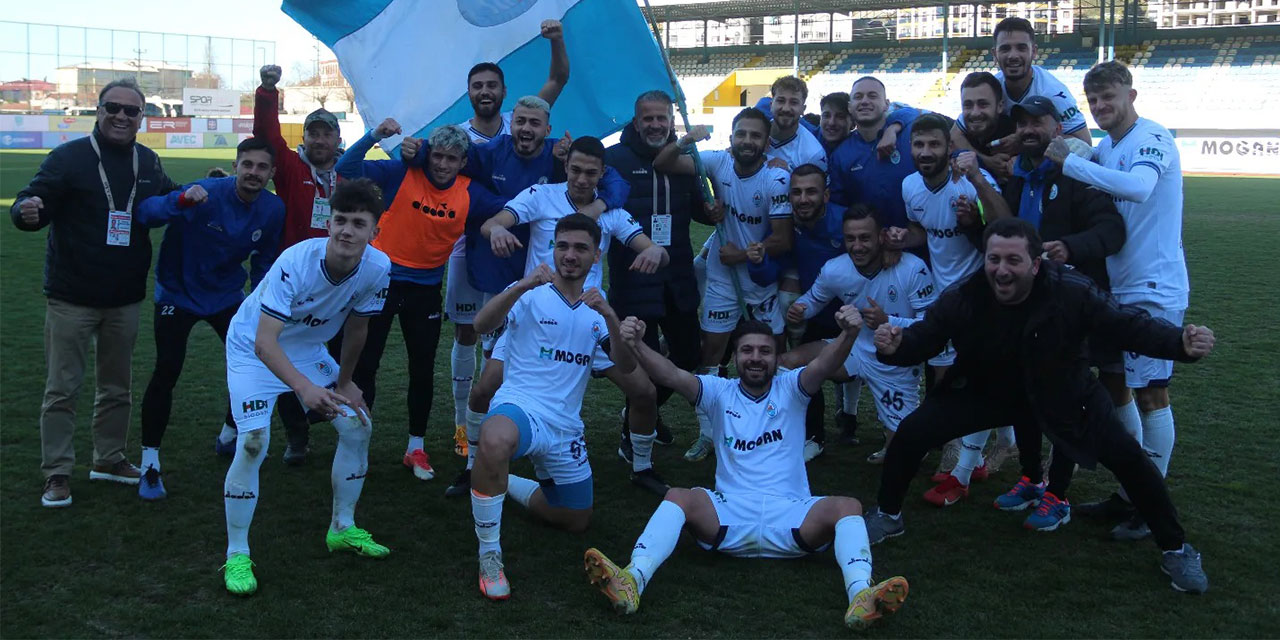 Pazarspor, Uzatma Dakikalarında Bulduğu Gollerle Farka Koştu