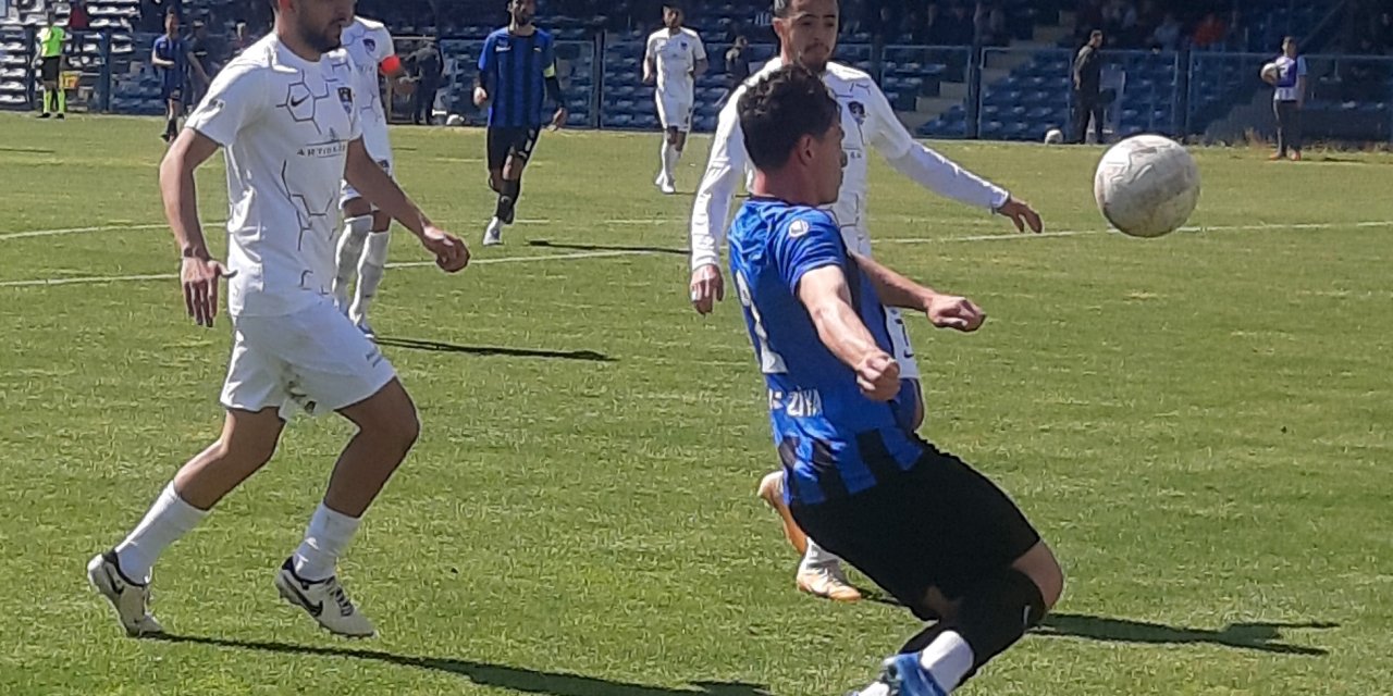 Karacabey Belediyespor - Vanspor: 2-2