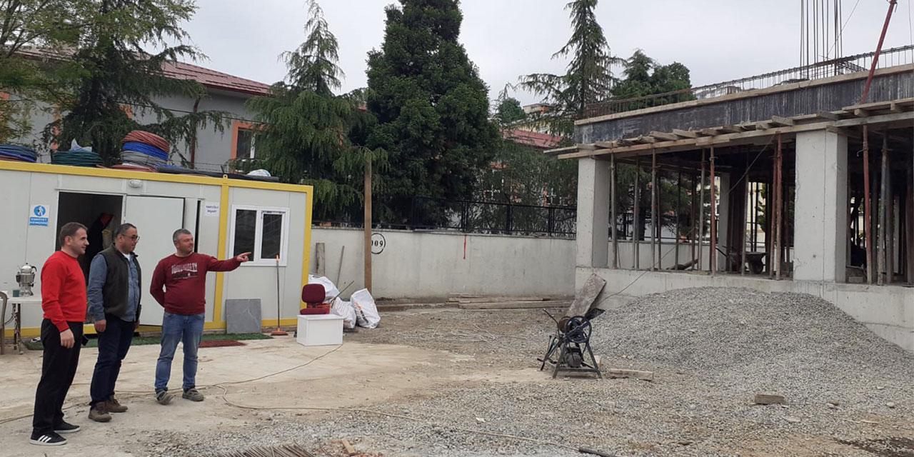 Emen, Pazar’da İlkokul İnşaatını İnceledi