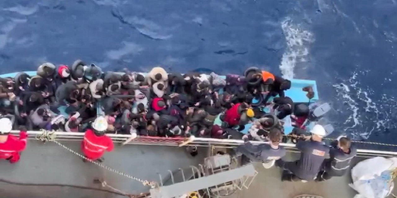 Türk Tanker Gemisi, Tunus-malta Arasında Boğulmak Üzere Olan 120 Mülteciyi Kurtardı