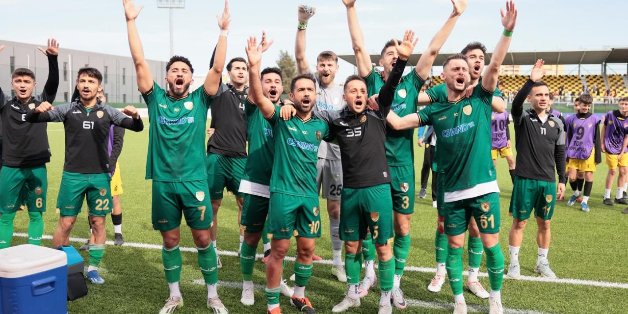 Aliağa Futbol 10 Gollü Galibiyetle Zirvede