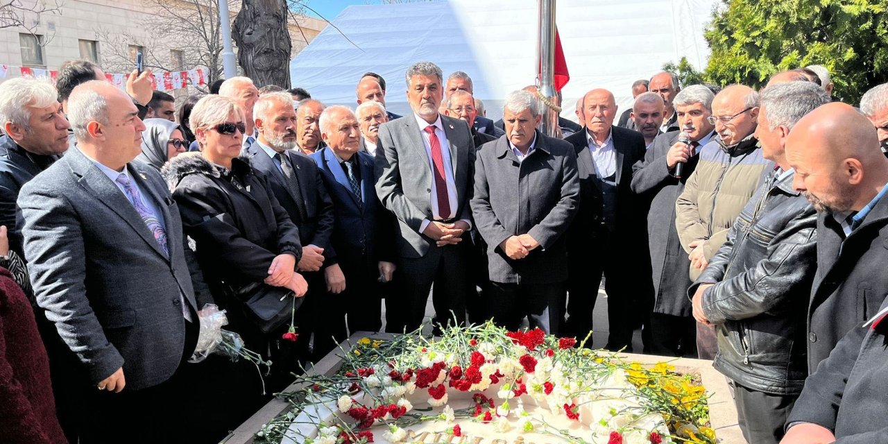 Milli Yol Partisi, Muhsin Yazıcıoğlu’nu Kabri Başında Andı