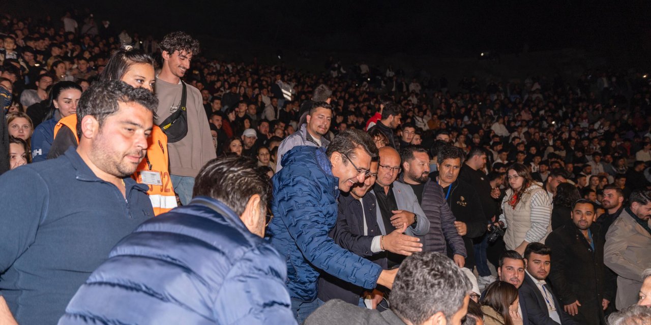 Bodrum'da Antik Tiyatro'da Lvbel C5 Konseri