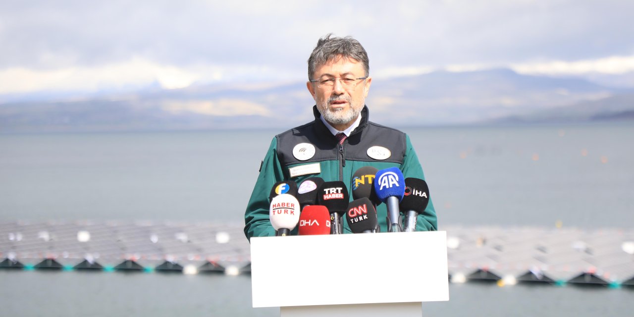 Bakan Yumaklı: Yüzer Ges, Karadakine Göre Yüzde 10 Daha Verimli