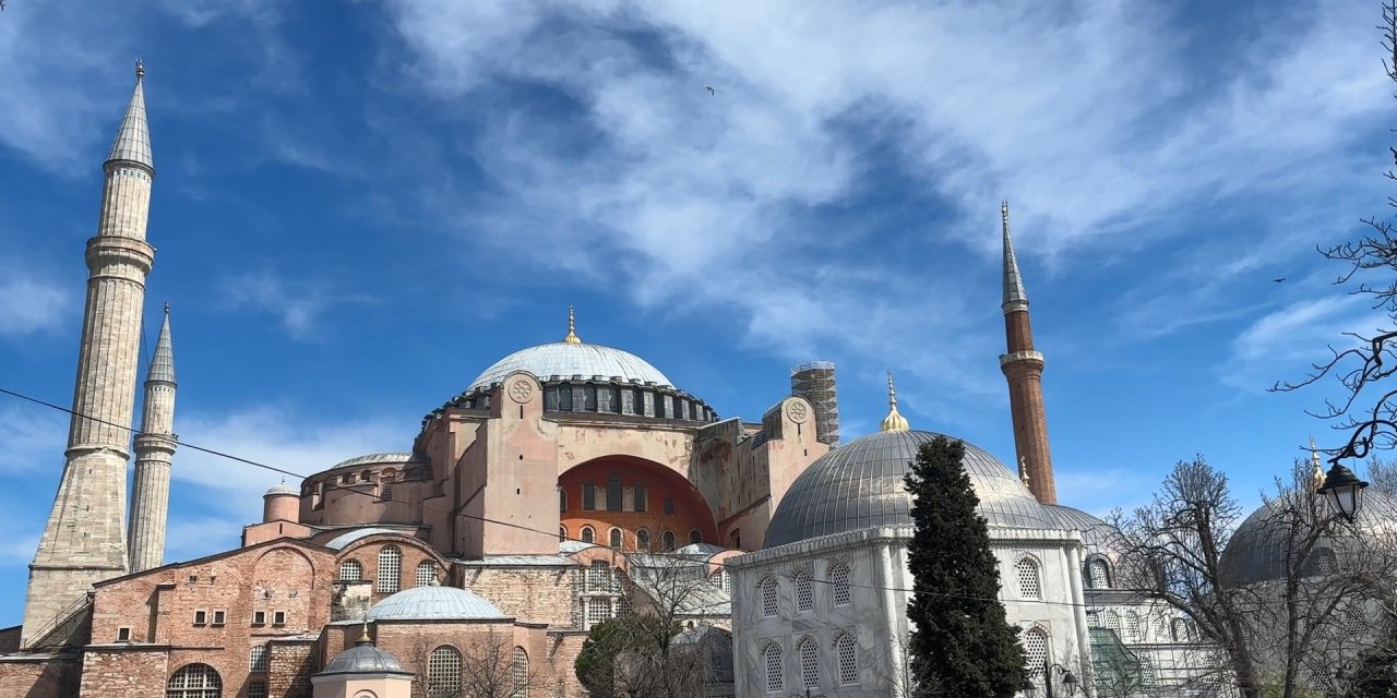 İstanbul- Ayasofya Cami Restorasyonunda Iı.bayezid Minaresi'nde Söküm İşlemi Başladı
