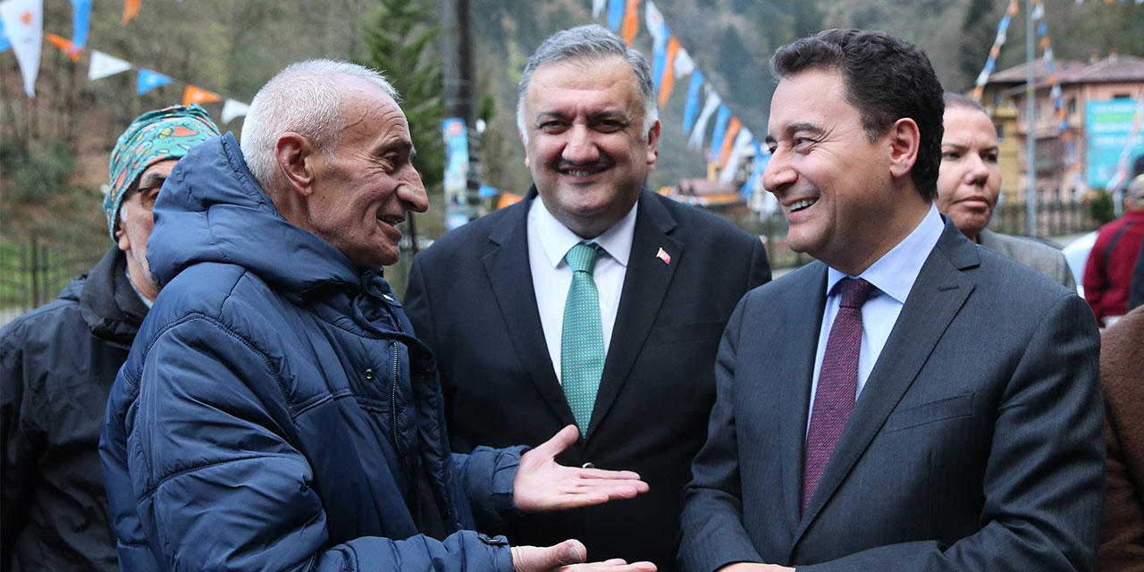 DEVA Partisi Genel Başkanı Babacan, Rize'de seçim çalışmalarını sürdürdü