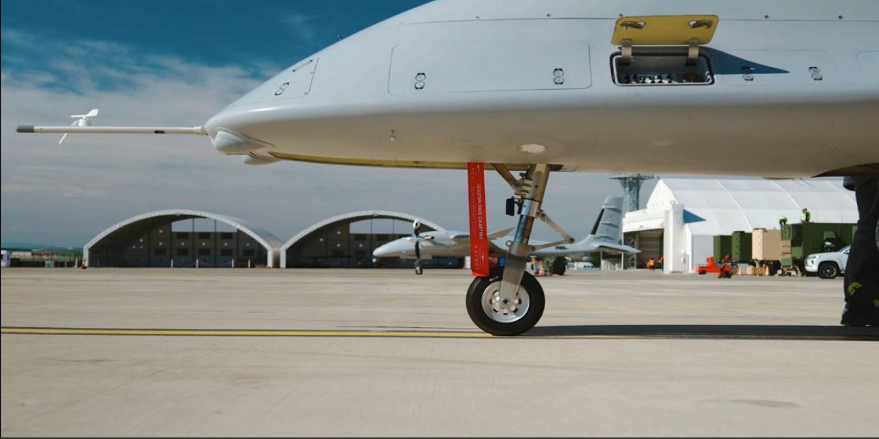 İstanbul - Bayraktar Tb3 Aselflır-500 İle Uçtu